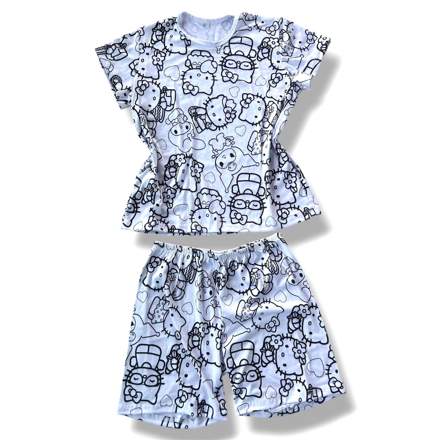 Pijama Adulto Manga Curta Hello Kitty com Canetinhas Laváveis Unissex