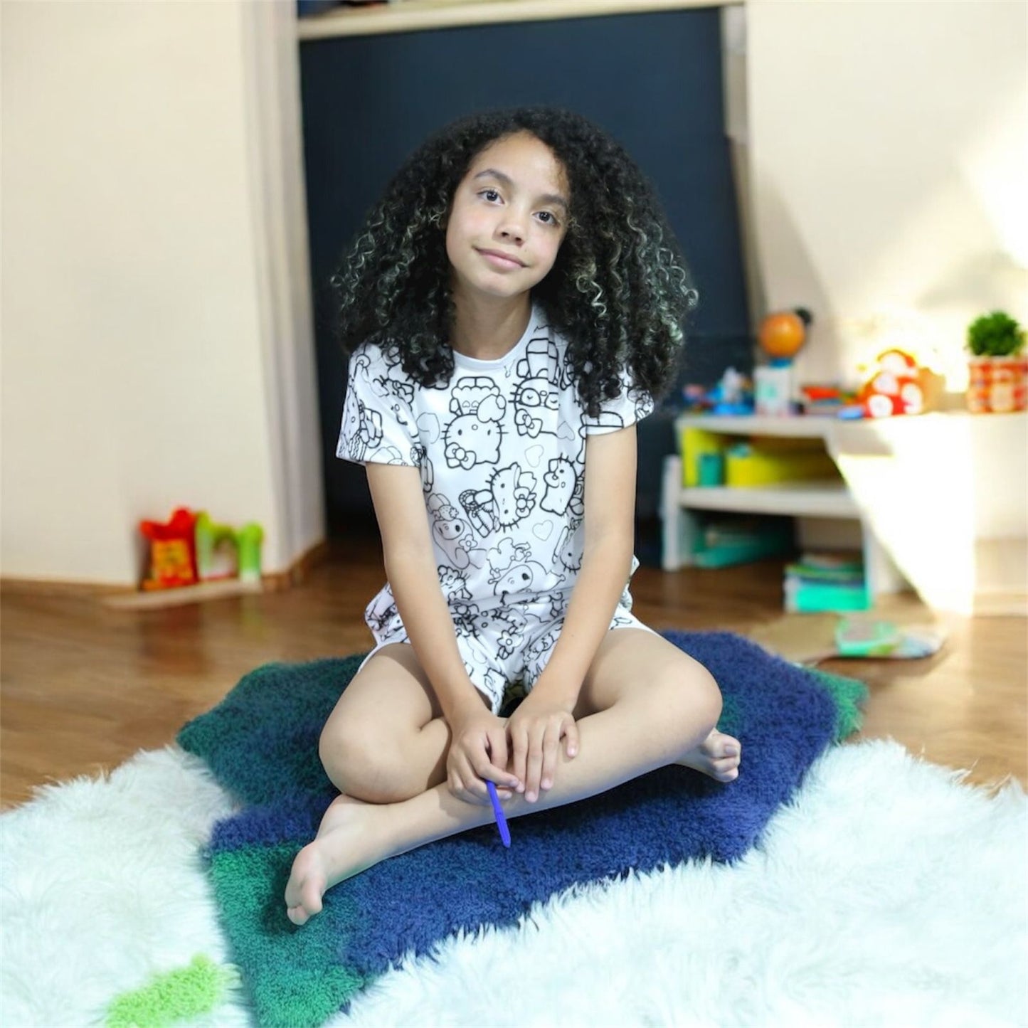 Pijama Infantil Manga Curta Hello Kitty com Canetinhas Laváveis Unissex