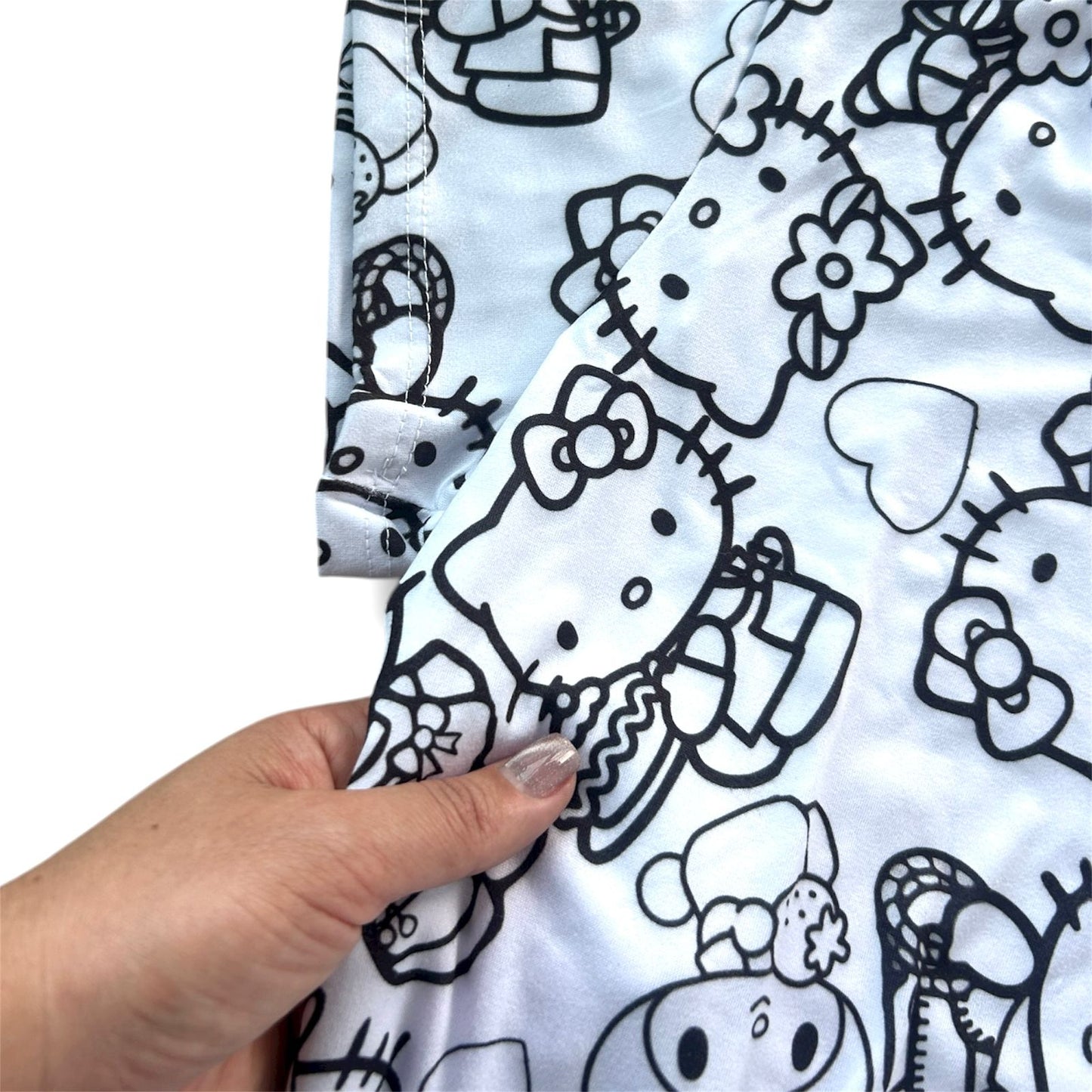 Pijama Infantil Manga Curta Hello Kitty com Canetinhas Laváveis Unissex